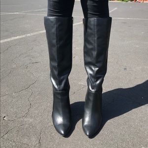 Beautiful Vegan Leather BCBGeneration Black Boots